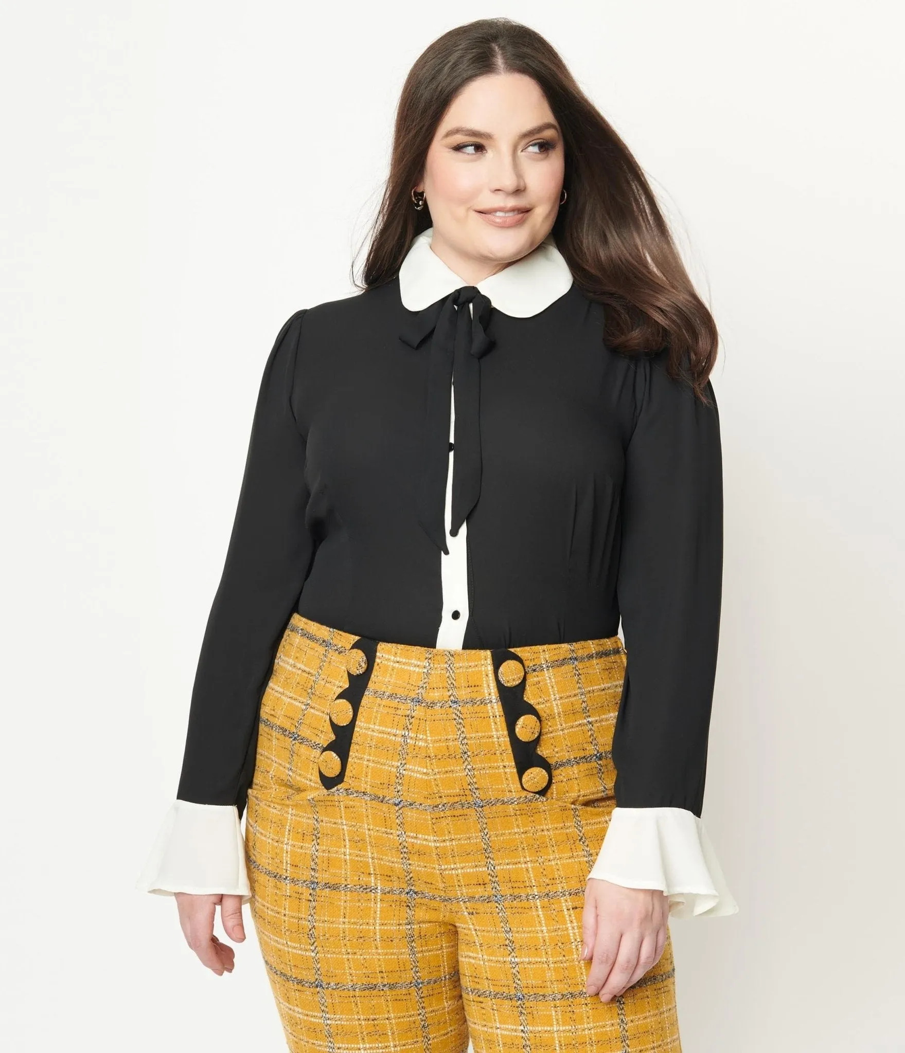 Collectif Plus Size Black & White Collar Prudence Blouse