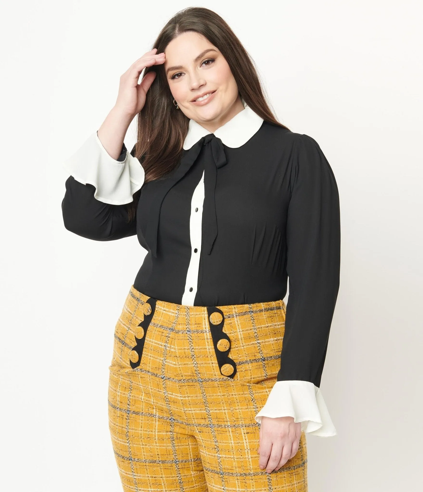 Collectif Plus Size Black & White Collar Prudence Blouse