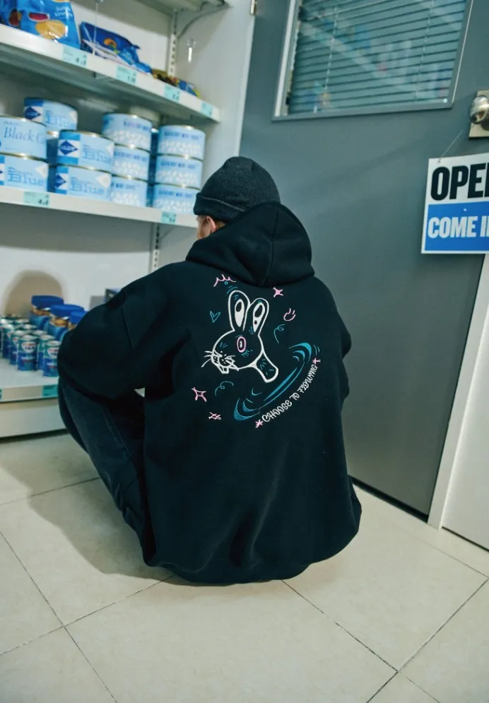 COMPAGNO  |[COMPAGNO]★CHEWS TO EMBROIDERED HOODIE