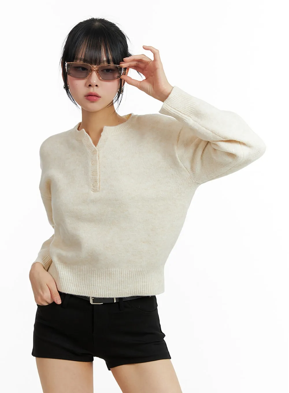 Solid Wool Blend V-Neck Sweater IF402