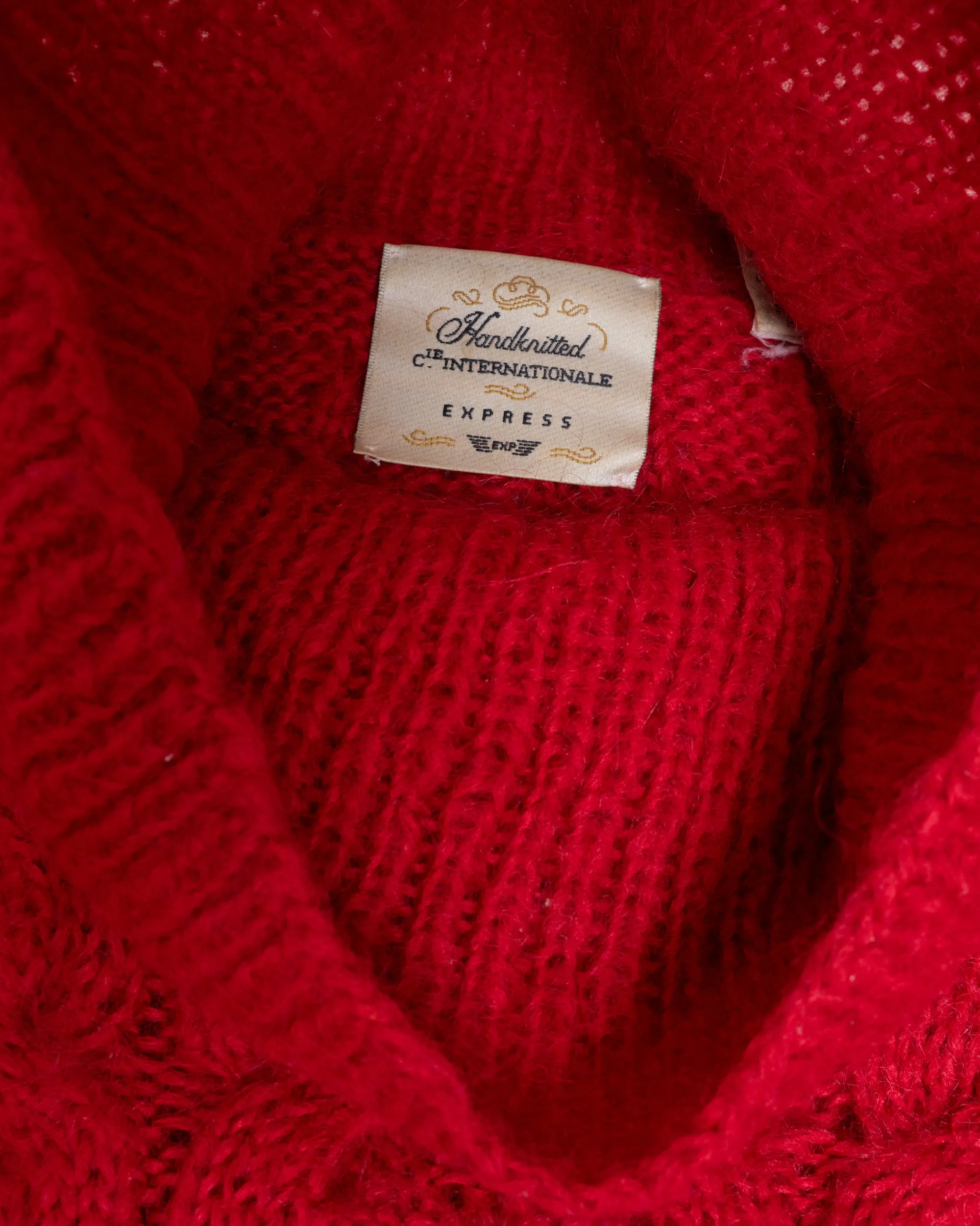 Vintage EXPRESS Chunky Cable Knit Sweater (S/M)