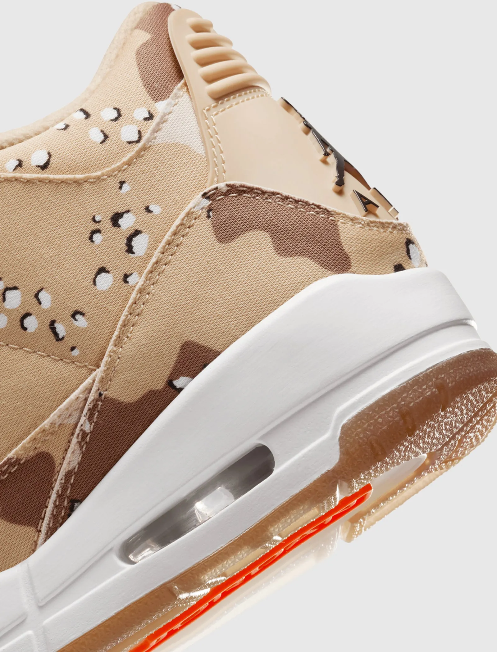 WOMEN'S AIR JORDAN 3 RETRO TEX DESERT CAMO